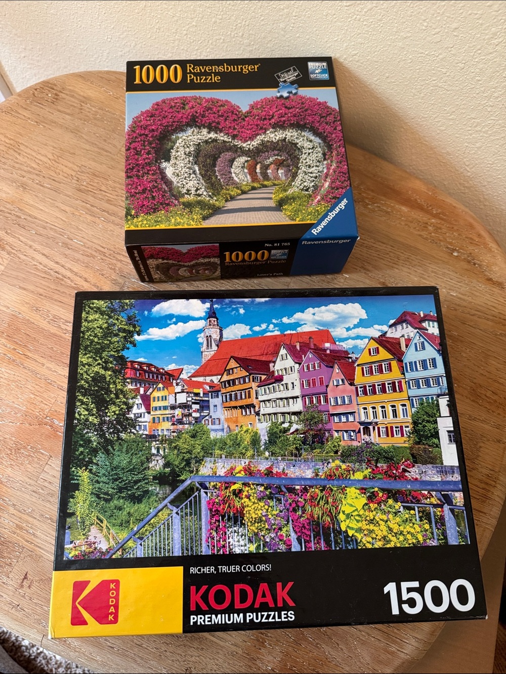 Kodak 1500-Piece Puzzle - Colorful Riverside Village and 1000 piece puzzle